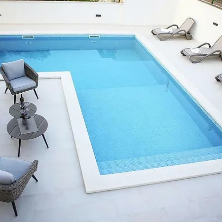 Apartment Julija Cin101017 Sya Lumbarda
